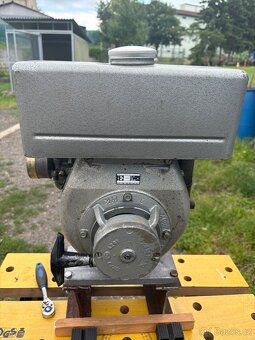 Stabilní motor Barkas EL-65 - 4