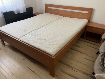 Manželská postel se stolky - 4
