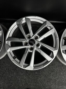 Alu AUDI 5x112 17” 8Y0601025L - 4