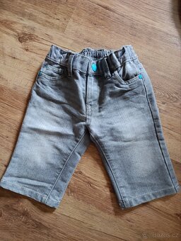 Kraťasy džínove a plátěné různé velikosti - 4