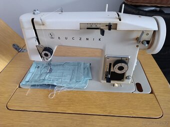 Šicí stroj - 4