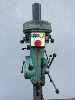 135. Sloupová vrtačka VS 20 A - 4