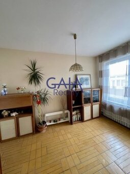 Strážnice - Ideální bydlení pro dvě generace nebo investice - 4