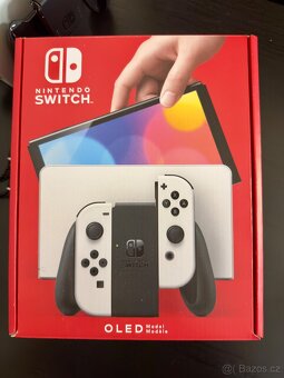 Nintendo Switch (OLED) - 4