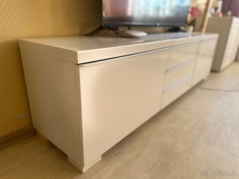 IKEA tv stolek Besta Burs - 4
