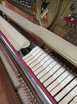 Piano, pianino, klavír Petrof - 4