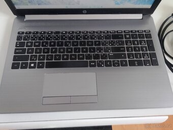 Intel® i5 8265U 8GB RAM - 4