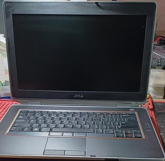 Dell Latitude E6420 - 4