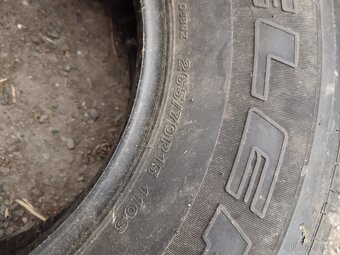 Bridgestone Dualer H/T 265/70 R15 - 4
