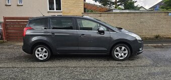 Peugeot 5008 1.6Turbo Automat, 1. majitel bez koroze - 4