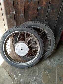 Kola ČZ 175/477 - 4