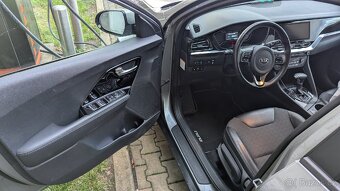 Prodám Kia Niro 1.6 GDi HYBRID, 104 kW, r.v. 2021 - 4