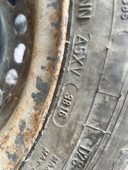 Kusovky 205/65 r16C Zimní Dunlop 2ks VW T5 - 4