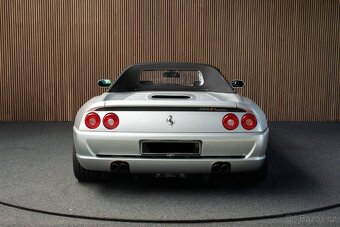 Ferrari F355 F1 Spider z roku 1999 - 4