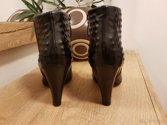 Gerry Weber dámské kotníčkové boty vel. 38 kožené nové - 4