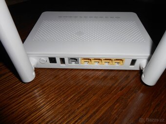 Optický router Huawei EG8145V5 GPON 4x RJ45 1Gb/s, 2,4-5 GHz - 4