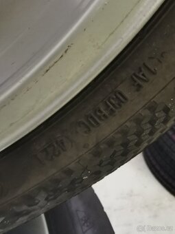 Prodám sadu 4ks zimních 215/55/17 vč alu - 4