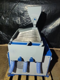 Gravitační čistič WT 0.3 | Pneumatický vibrační stůl - 4