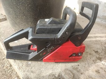 Prodám pilu Jonsered - 4