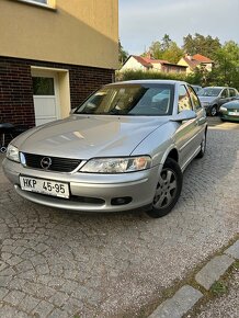 Opel vectra b 1.8 - 4