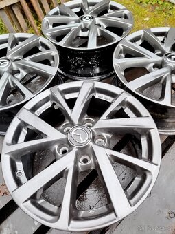 Originál ALU Mazda R16 6,5J 5x114,3 střed 67mm - 4