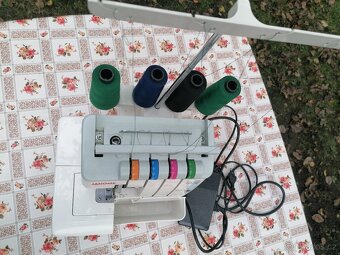 Overlock Janome 744d - 4