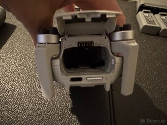 DJI Mini 2 SE Fly More Combo - 4