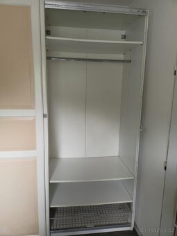 Velká šatní skříň za demontáž a odvoz - 4