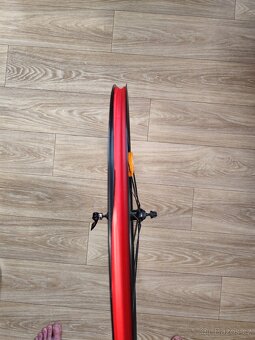 Přední kolo 29" Bontrager kovee TLR - 4