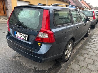 Volvo V70 2.0D - 4