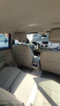 Renault Fluence na opravu nebo na náhradní díly - 4