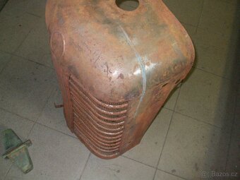 zetor 25 vodní pumpa,maska - 4