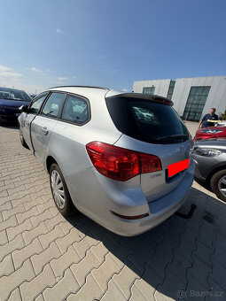 Opel Astra kombi 1.7 CDTi 81kw - 4
