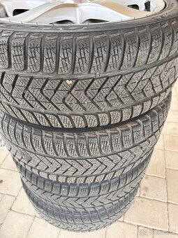 Alu kola 7Jx17 (rozteč 5x105 mm) se zimními pneu Pirelli - 4