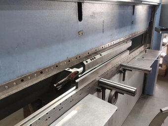 Lisy - ohraňovací E Brake 65-2550 TS1 - 4