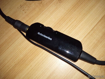 Sluchátka Steelseries Siberia s mikrofonem - 4