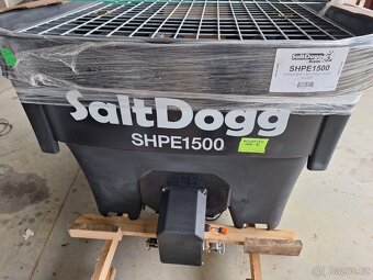 Posypový stroj, posypač soli - 4