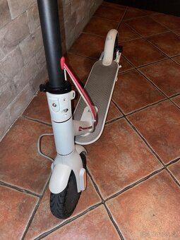 Xiaomi Mi Electric Scooter - 4