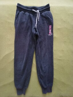 Dětské tepláky vel. 140 - 4