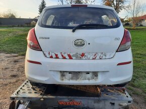 hyundai i20 1.2 62,5kw rv2013 - 4