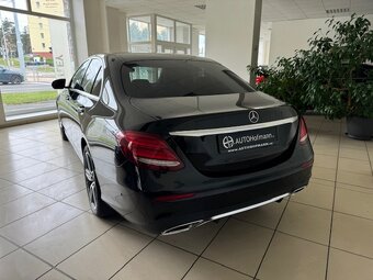 Mercedes-Benz Třídy E, E220d 4MATIC,AMG,HEAD-UP,koupeno v ČR - 4