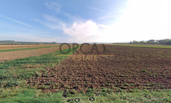 0,2 ha pozemku v k.ú. Hrubá Vrbka - 4