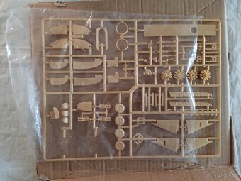 Plastikové modely letadel 1/72 - 4