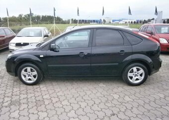 Ford Focus 1.6i 74kw,klima,serviska benzín manuál 74 kw - 4