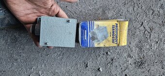 Teplovodní čerpadlo Minor, teploměr a prostorový termostat - 4