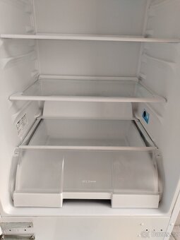 Vestavěná lednice Beko CBI 7771 F s mrazničkou - 4