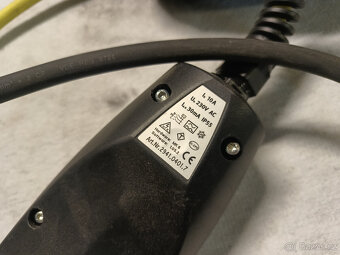 Nabíječka pro elektromobil - AC 230V domácí - 4