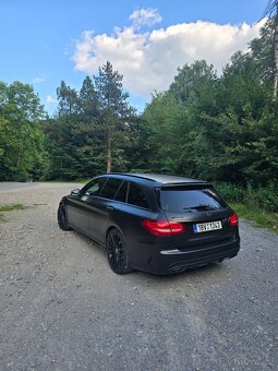 Mercedes-Benz C43 - 4