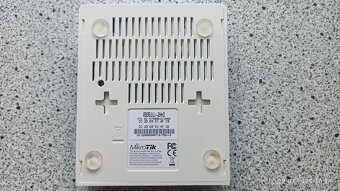 Router MikroTik - 4
