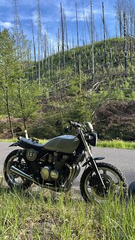 Scrambler Kawasaki Zephyr 550 - 4